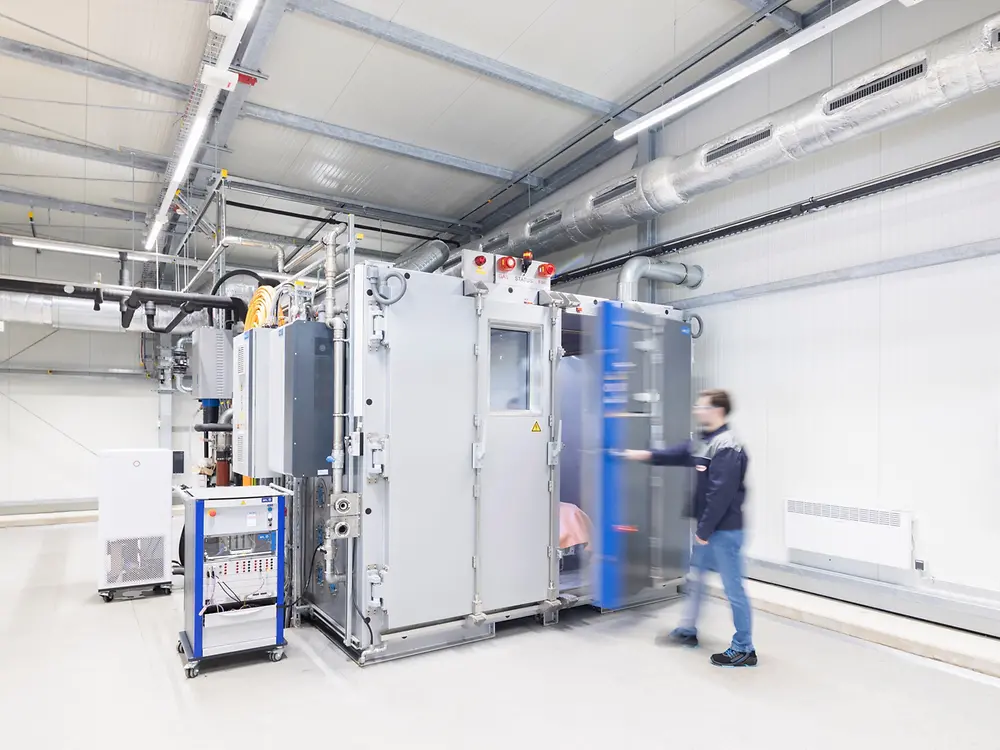 
Inside the Battery Test Center, where a wide range of temperature and humidity tests are performed on active batteries through the climate chamber.